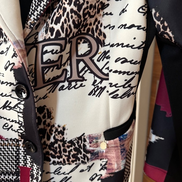 ITALIAN MADE BLAZER (M) SIZE 4-6 - Picture 3 of 6